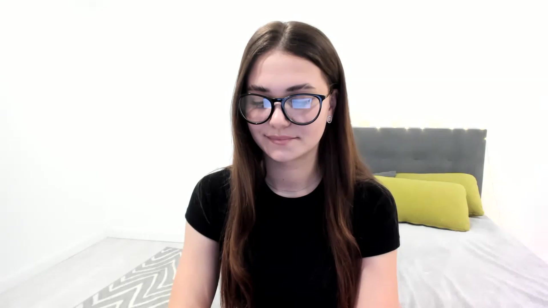 Gallery image thumbnail from SophieeSexxy's myfreecams stream on, 02/07/2023, 17:04 image 15 of 20