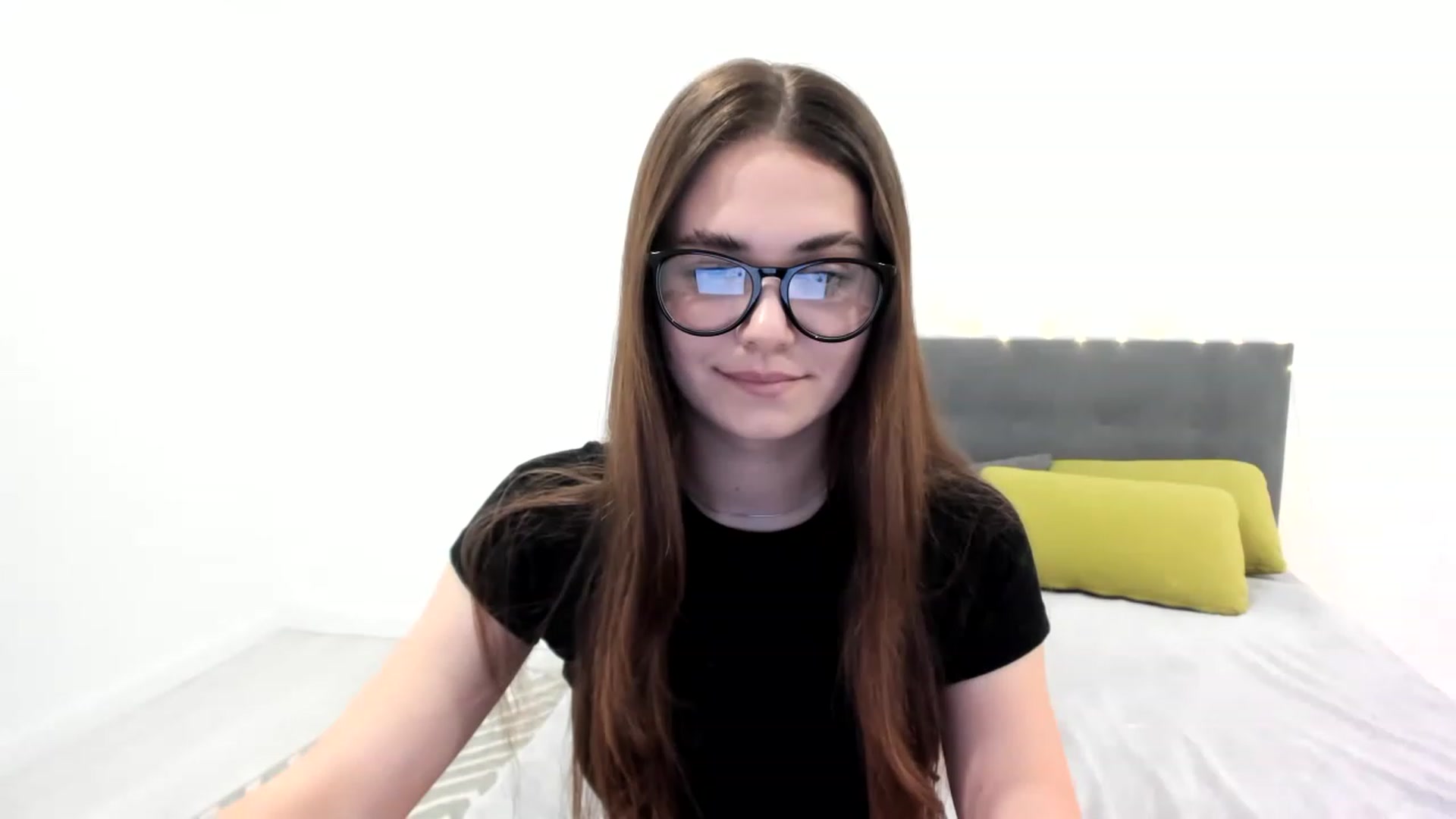 Gallery image thumbnail from SophieeSexxy's myfreecams stream on, 02/07/2023, 17:04 image 13 of 20