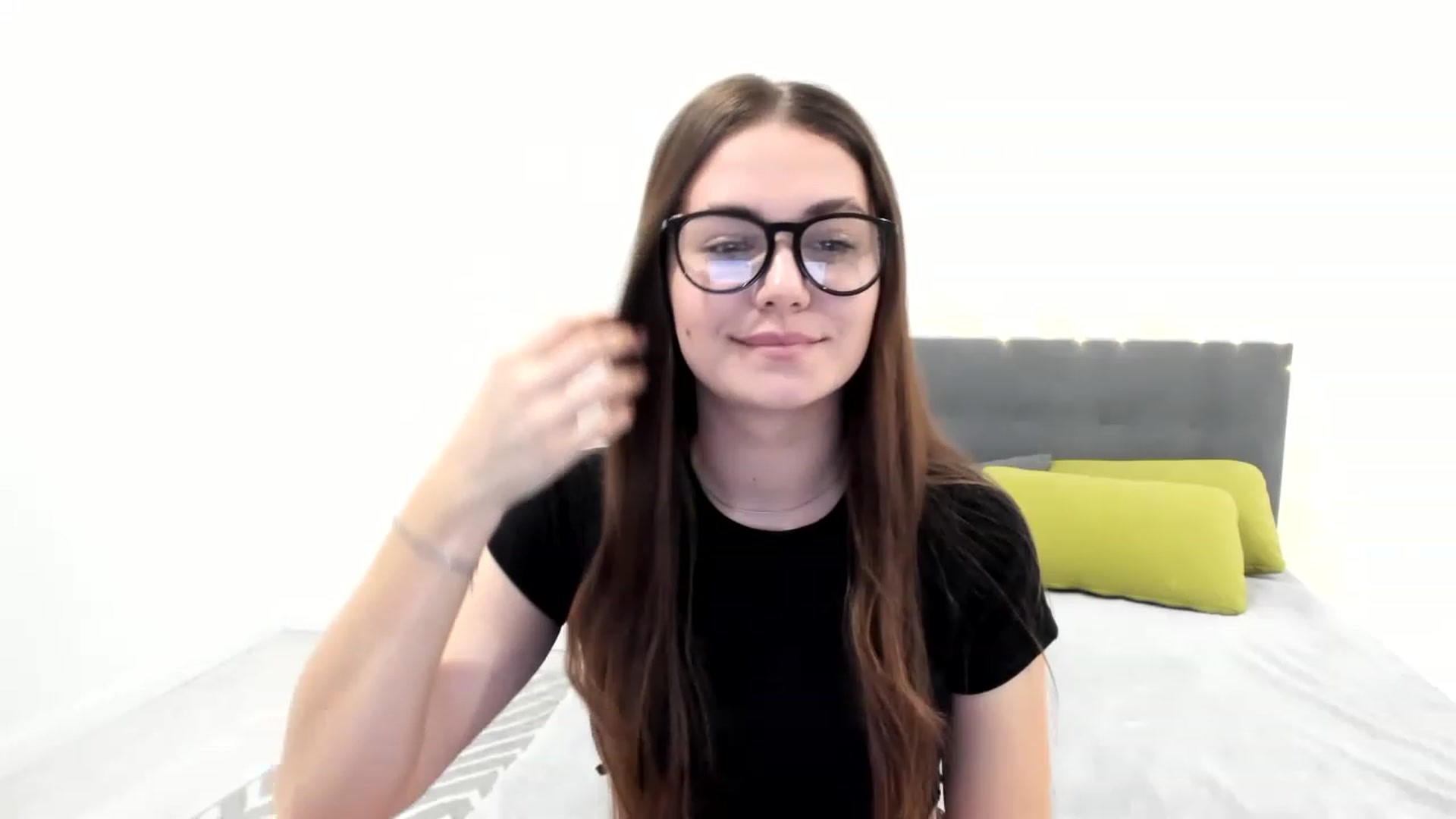 Gallery image thumbnail from SophieeSexxy's myfreecams stream on, 02/07/2023, 17:04 image 3 of 20