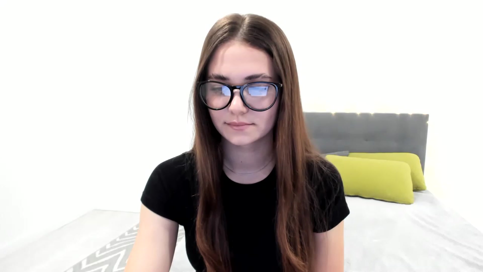 Gallery image thumbnail from SophieeSexxy's myfreecams stream on, 02/07/2023, 17:04 image 7 of 20