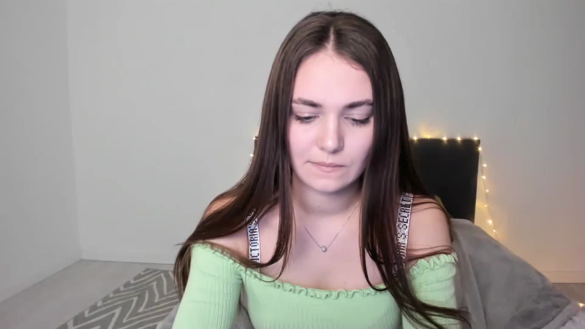 Gallery image thumbnail from SophieeSexxy's myfreecams stream on, 02/09/2023, 16:41 image 17 of 20