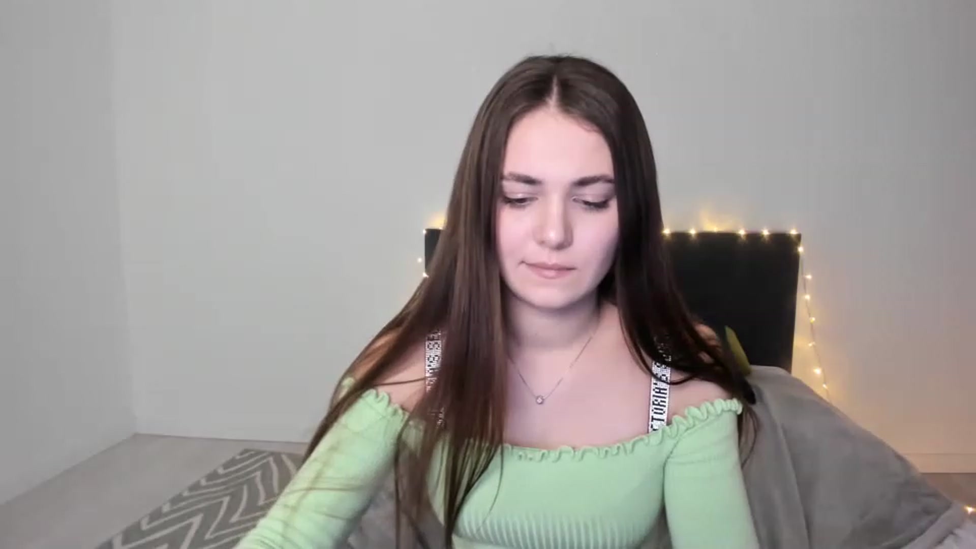 Gallery image thumbnail from SophieeSexxy's myfreecams stream on, 02/09/2023, 16:41 image 8 of 20