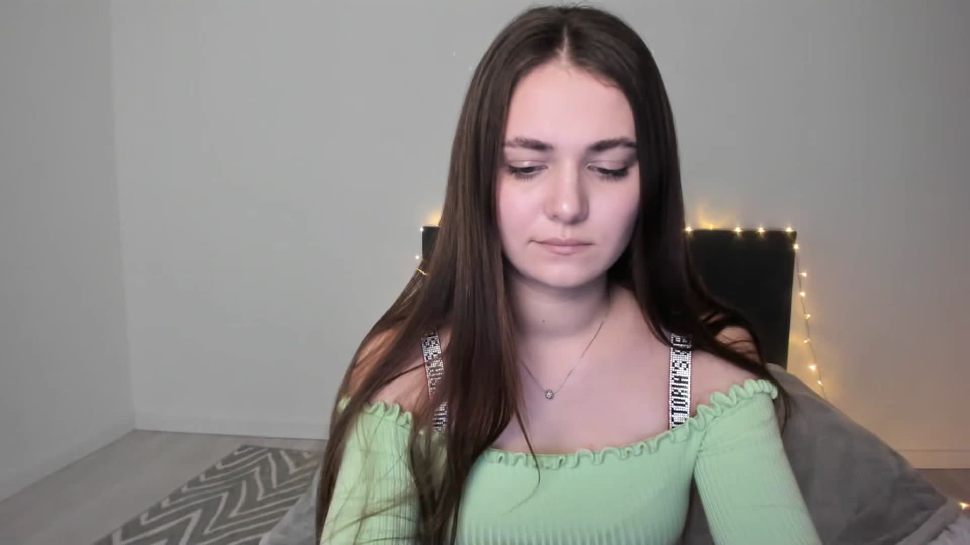 Gallery image thumbnail from SophieeSexxy's myfreecams stream on, 02/09/2023, 16:41 image 6 of 20