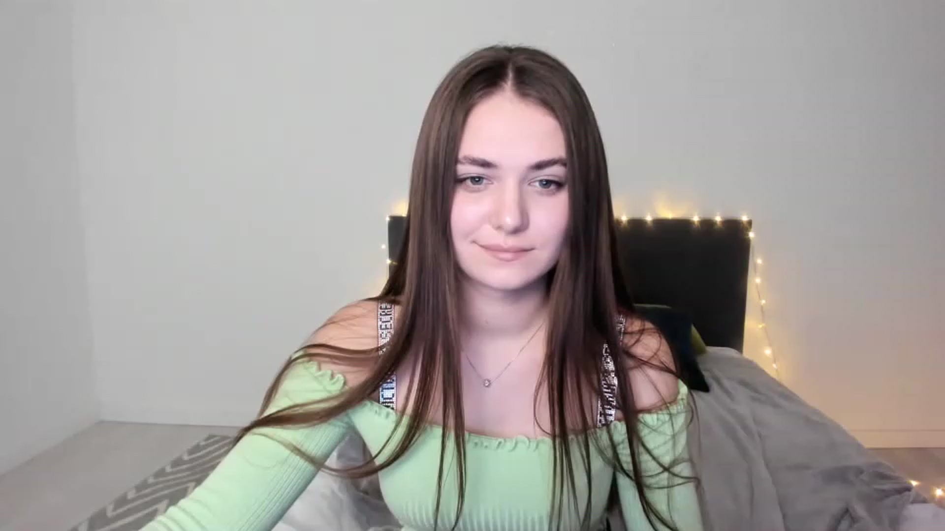 Gallery image thumbnail from SophieeSexxy's myfreecams stream on, 02/09/2023, 17:45 image 19 of 20