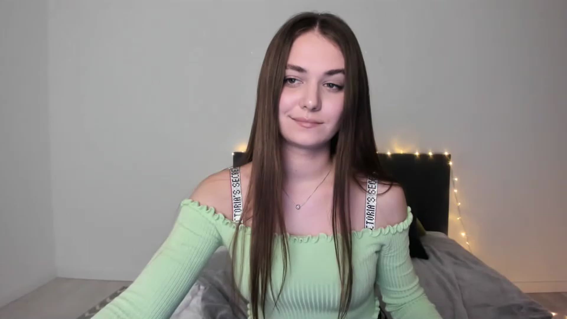 Gallery image thumbnail from SophieeSexxy's myfreecams stream on, 02/09/2023, 17:45 image 1 of 20