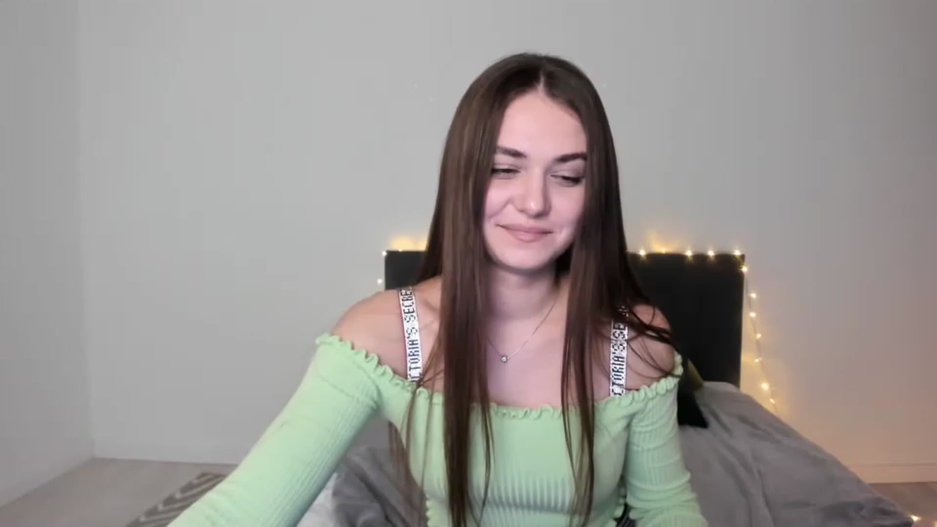Gallery image thumbnail from SophieeSexxy's myfreecams stream on, 02/09/2023, 17:45 image 9 of 20