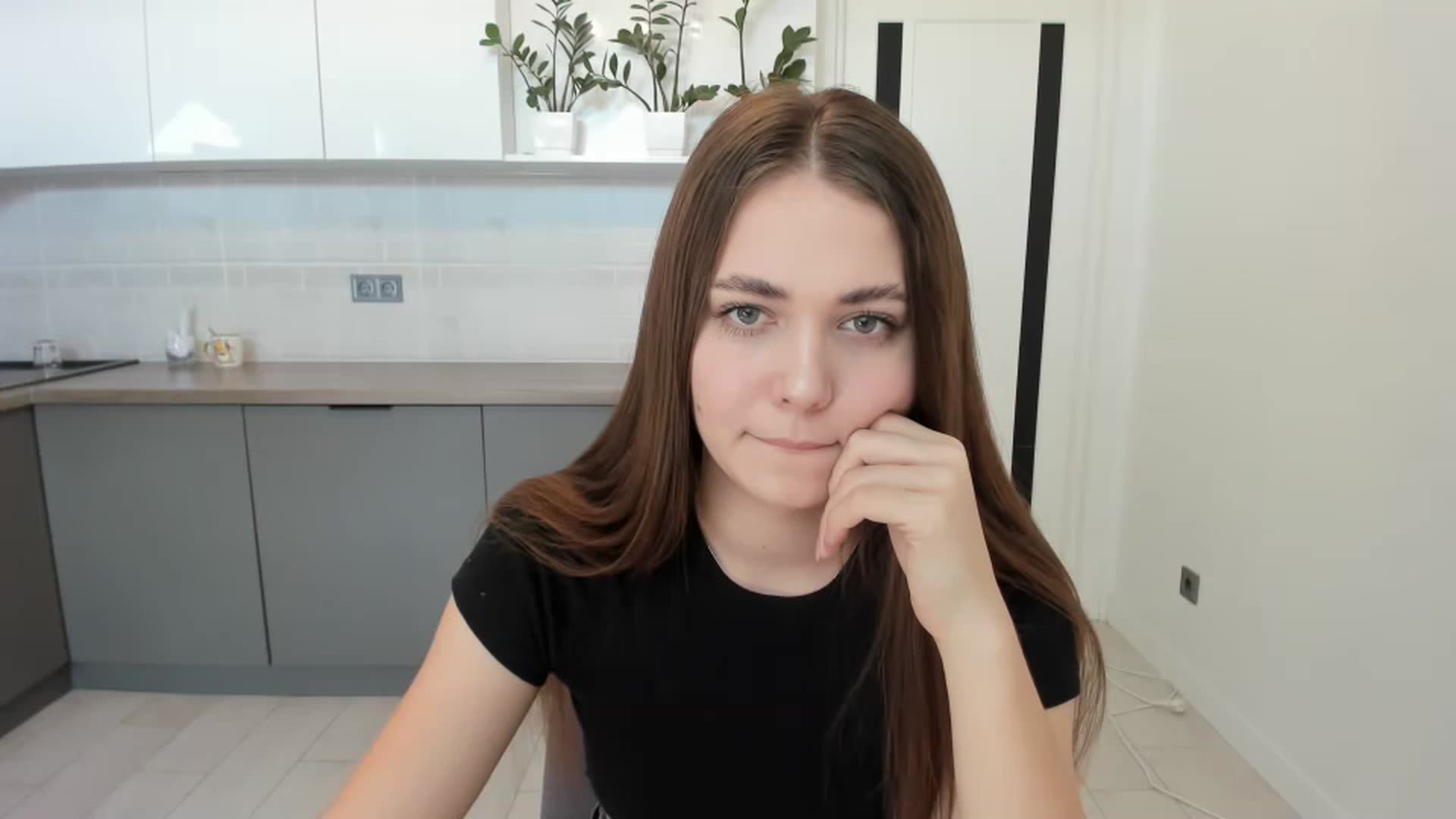 Gallery image thumbnail from SophieeSexxy's myfreecams stream on, 02/10/2023, 10:06 image 18 of 20