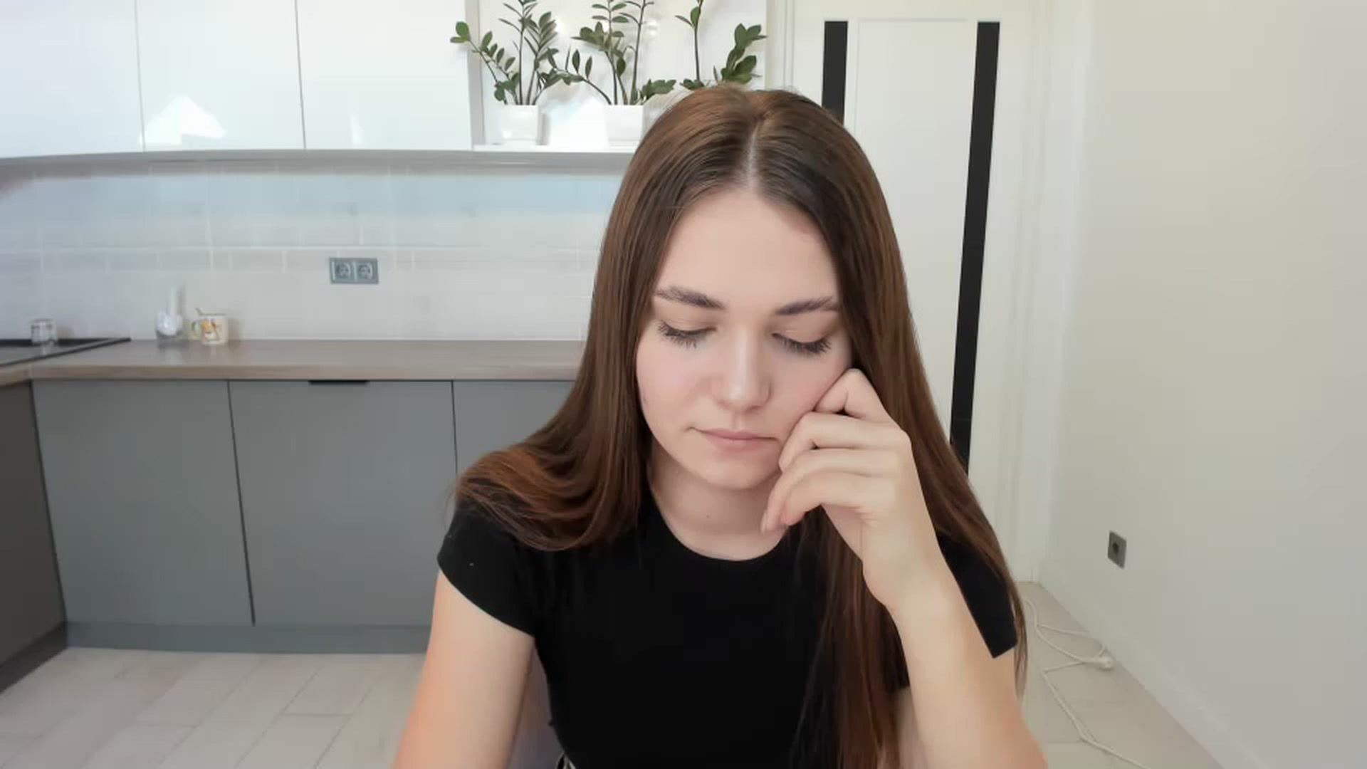 Gallery image thumbnail from SophieeSexxy's myfreecams stream on, 02/10/2023, 10:06 image 17 of 20