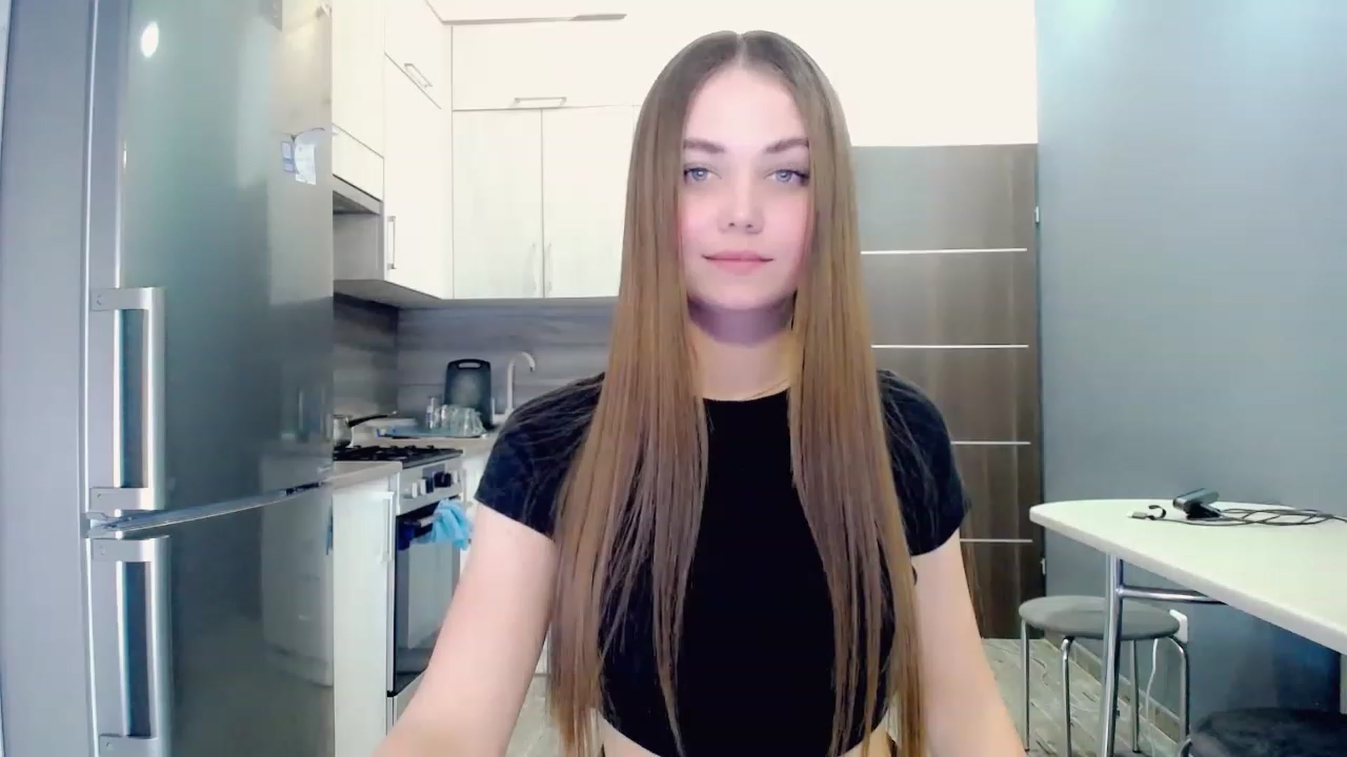 Gallery image thumbnail from SophieeSexxy's myfreecams stream on, 03/05/2023, 17:10 image 16 of 20