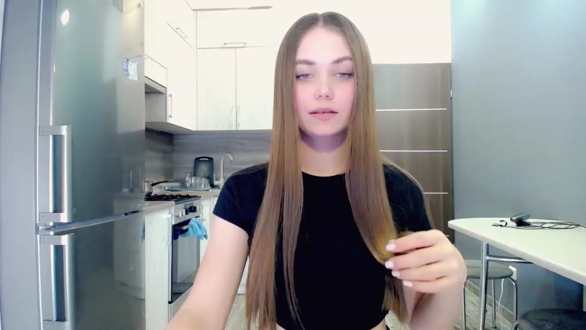 Gallery image thumbnail from SophieeSexxy's myfreecams stream on, 03/05/2023, 17:10 image 12 of 20