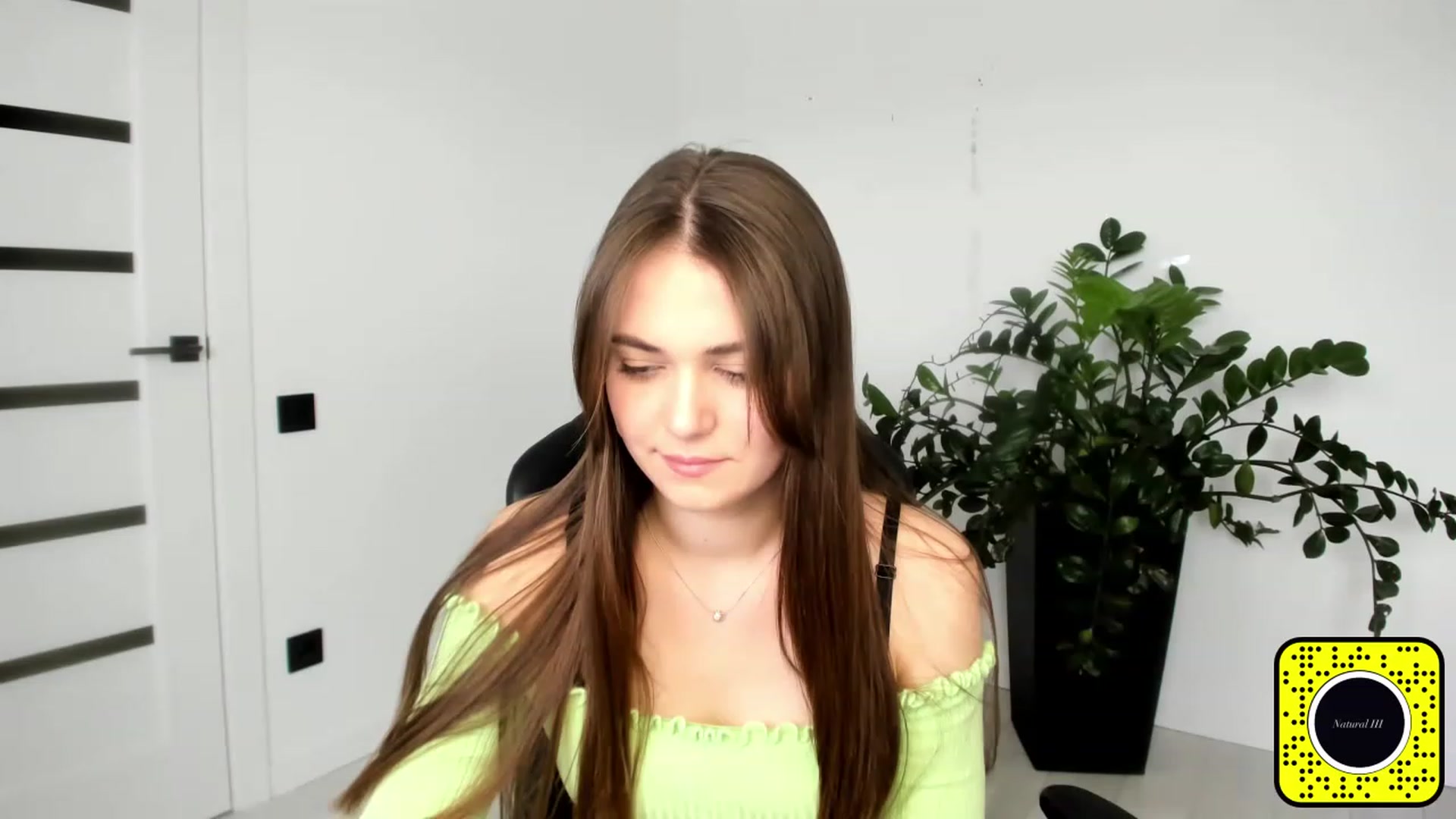 Gallery image thumbnail from SophieeSexxy's myfreecams stream on, 03/08/2023, 14:17 image 15 of 20
