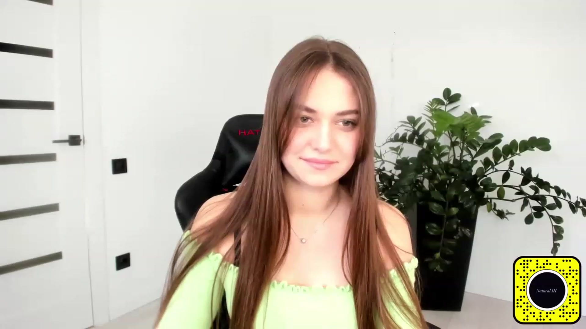 Gallery image thumbnail from SophieeSexxy's myfreecams stream on, 03/08/2023, 14:17 image 19 of 20