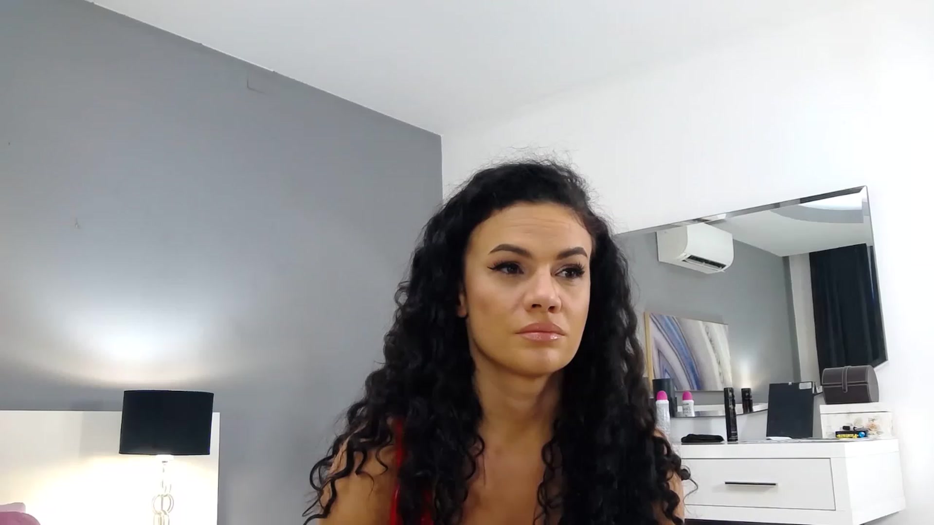 Gallery image thumbnail from Sophiejoulia's myfreecams stream on, 11/24/2022, 20:41 image 15 of 20