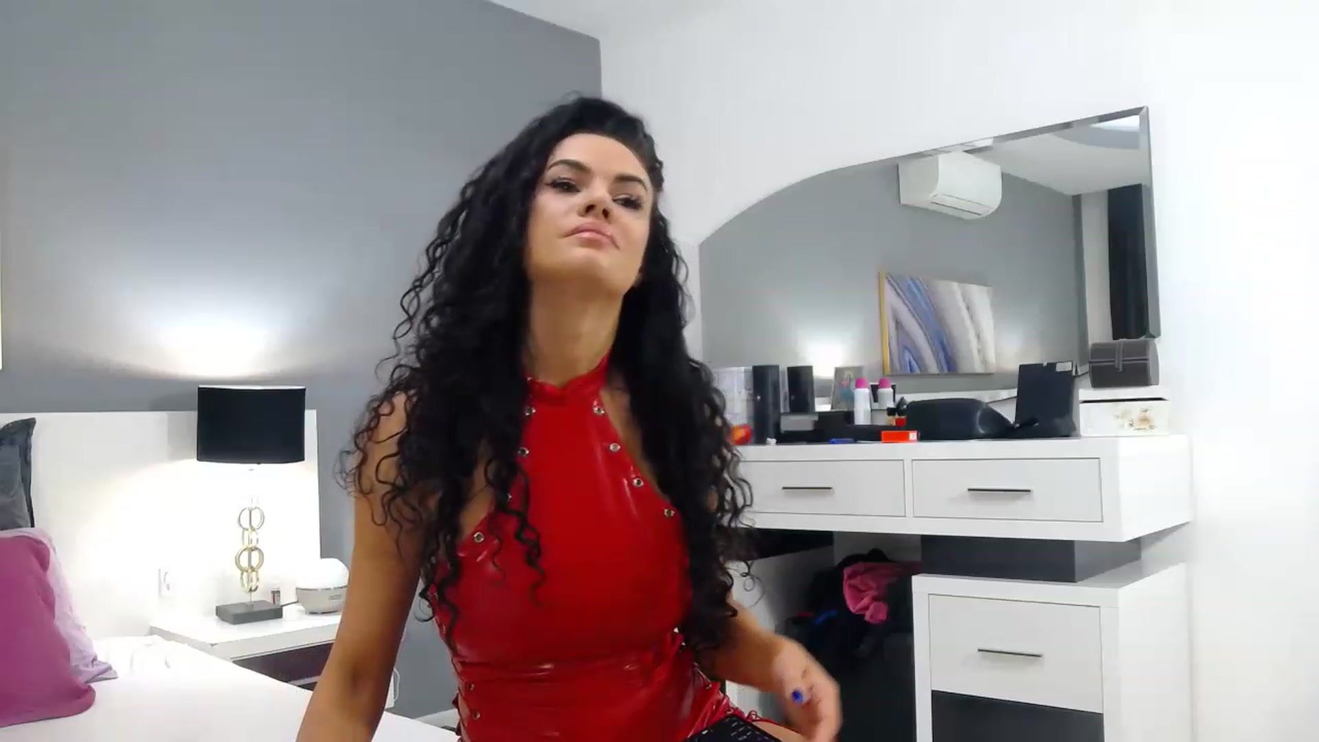 Gallery image thumbnail from Sophiejoulia's myfreecams stream on, 12/05/2022, 21:36 image 8 of 20