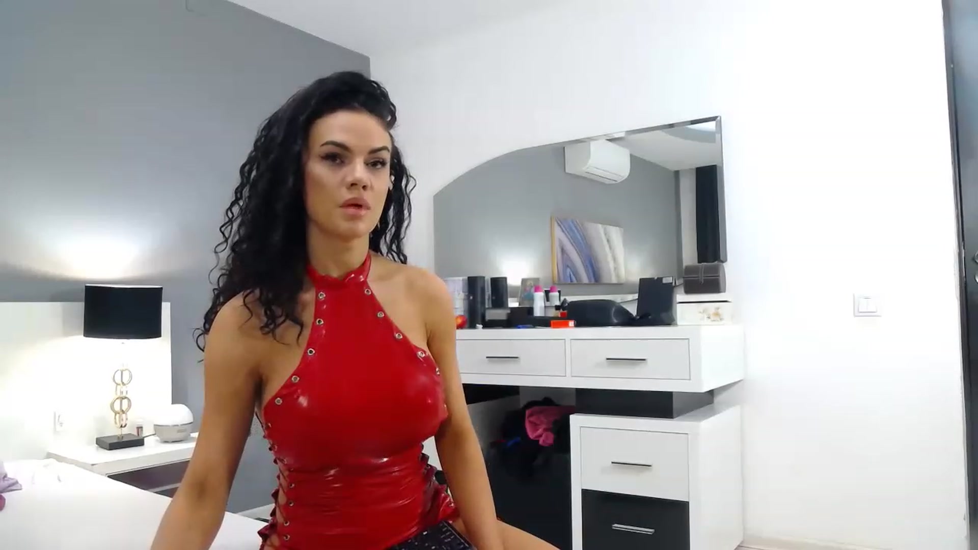 Gallery image thumbnail from Sophiejoulia's myfreecams stream on, 12/05/2022, 21:36 image 6 of 20