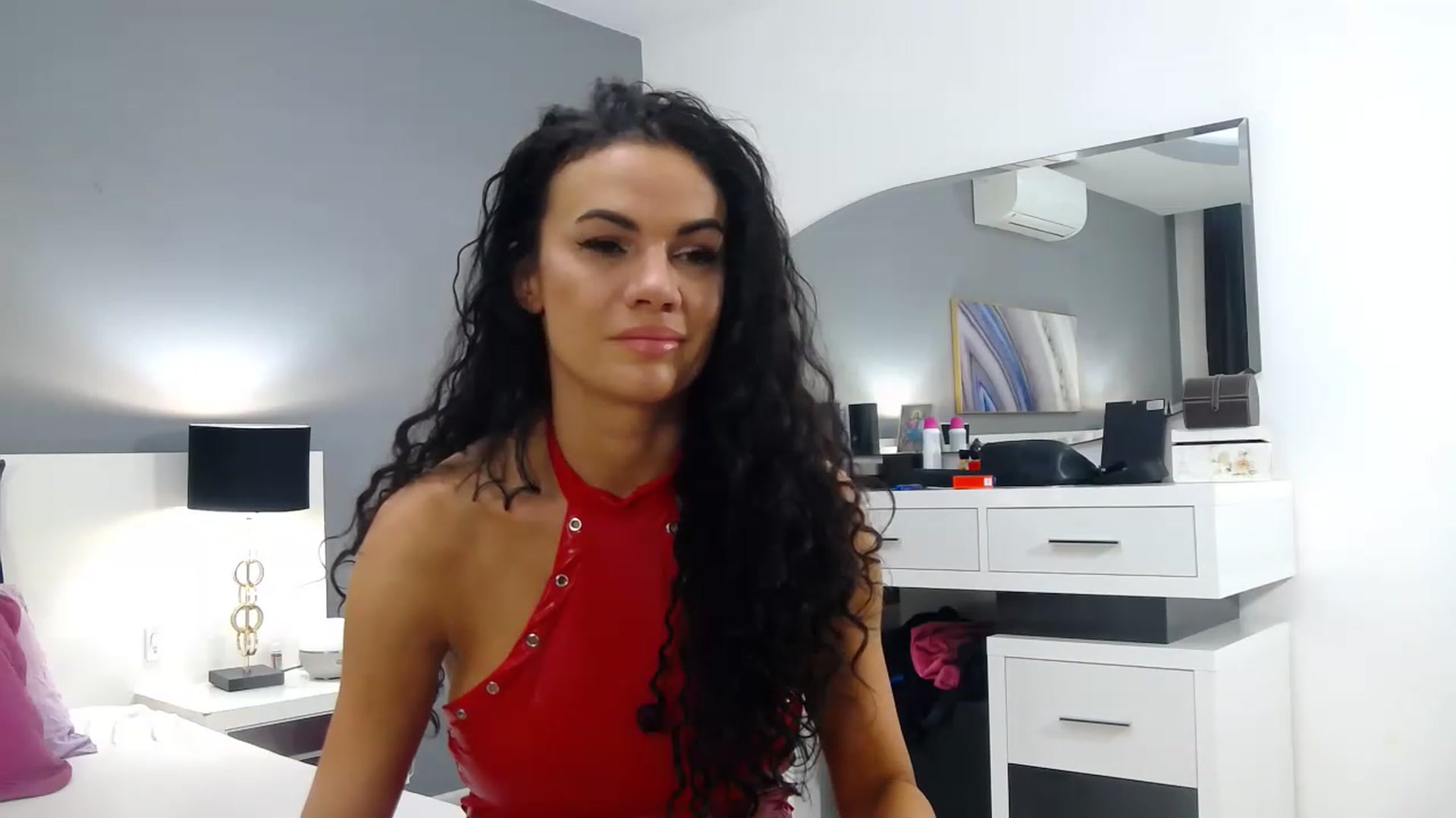 Gallery image thumbnail from Sophiejoulia's myfreecams stream on, 12/05/2022, 21:36 image 14 of 20