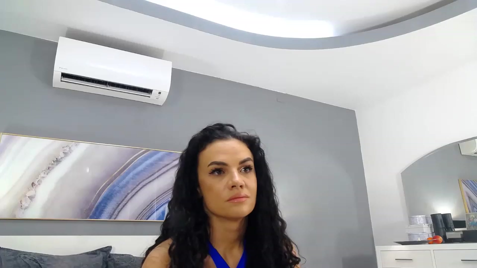 Gallery image thumbnail from Sophiejoulia's myfreecams stream on, 12/08/2022, 20:12 image 2 of 20