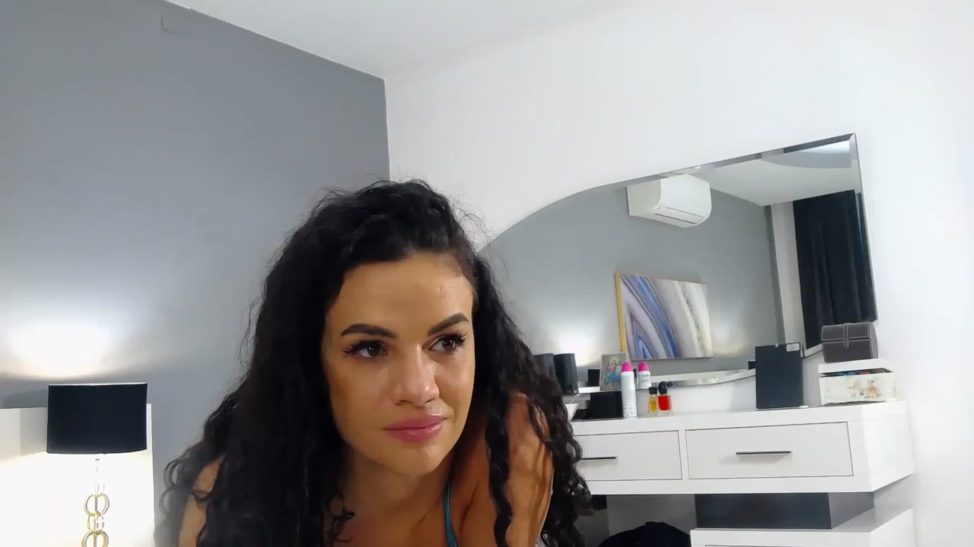 Gallery image thumbnail from Sophiejoulia's myfreecams stream on, 12/09/2022, 24:45 image 1 of 20