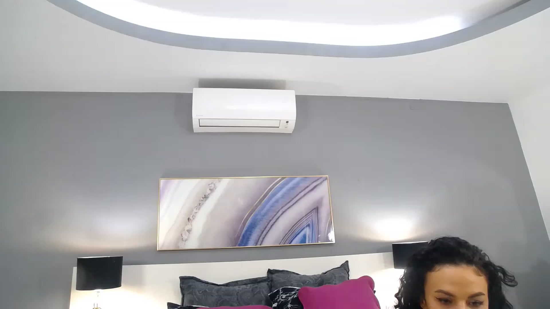 Gallery image thumbnail from Sophiejoulia's myfreecams stream on, 12/09/2022, 22:32 image 5 of 20