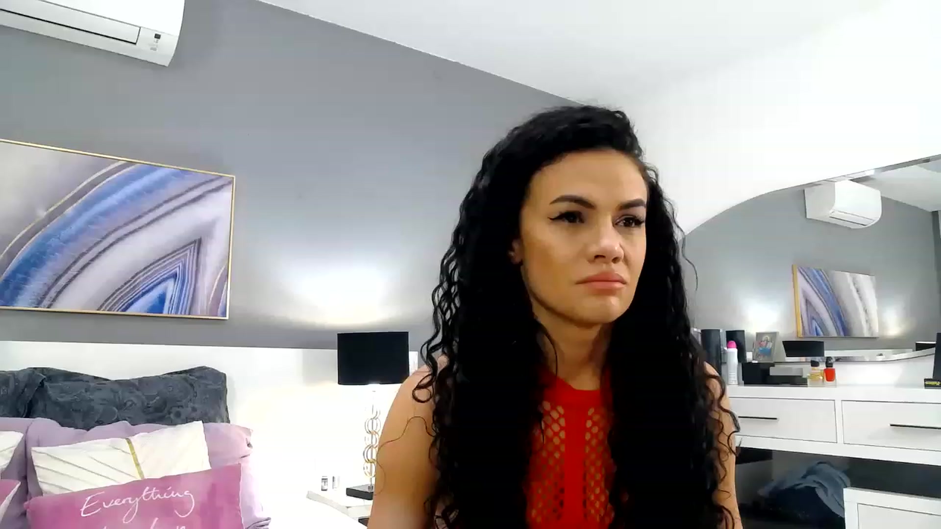 Gallery image thumbnail from Sophiejoulia's myfreecams stream on, 01/25/2023, 23:09 image 10 of 20