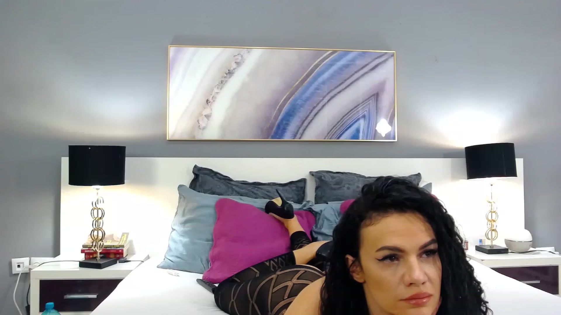 Gallery image thumbnail from Sophiejoulia's myfreecams stream on, 02/04/2023, 20:14 image 18 of 20