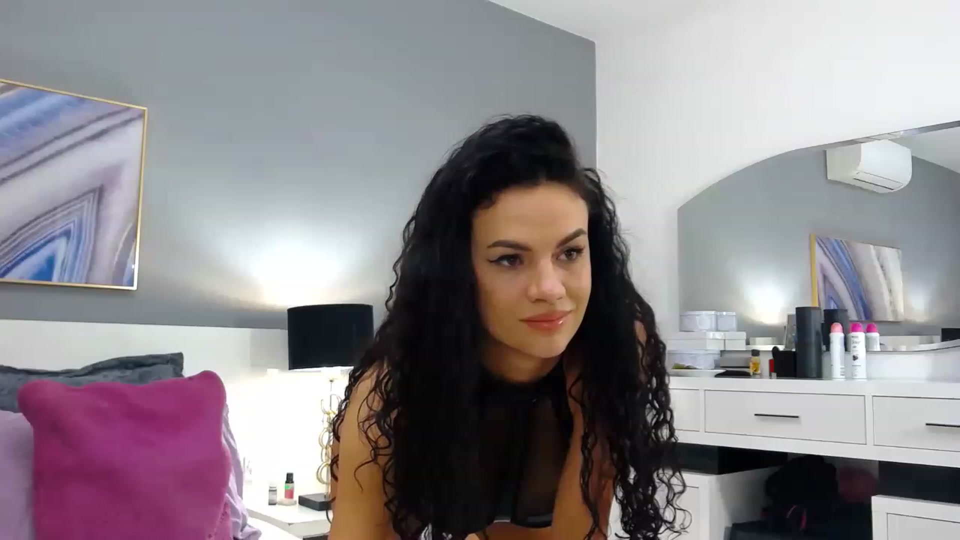 Gallery image thumbnail from Sophiejoulia's myfreecams stream on, 02/10/2023, 21:25 image 6 of 20