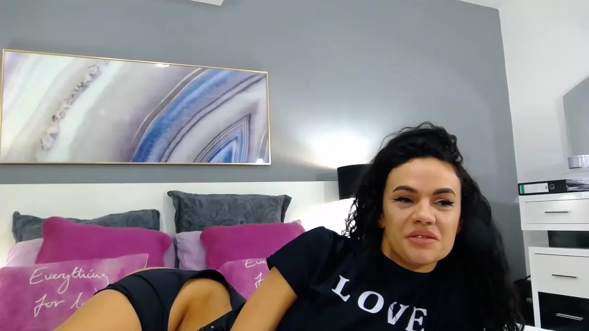 Gallery image thumbnail from Sophiejoulia's myfreecams stream on, 03/10/2023, 21:22 image 13 of 20