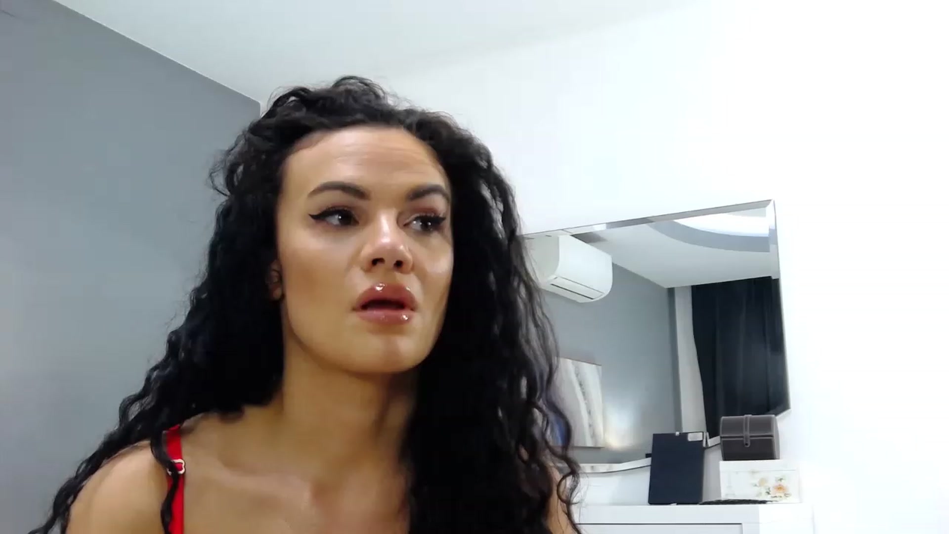 Gallery image thumbnail from Sophiejoulia's myfreecams stream on, 04/22/2023, 18:24 image 5 of 20