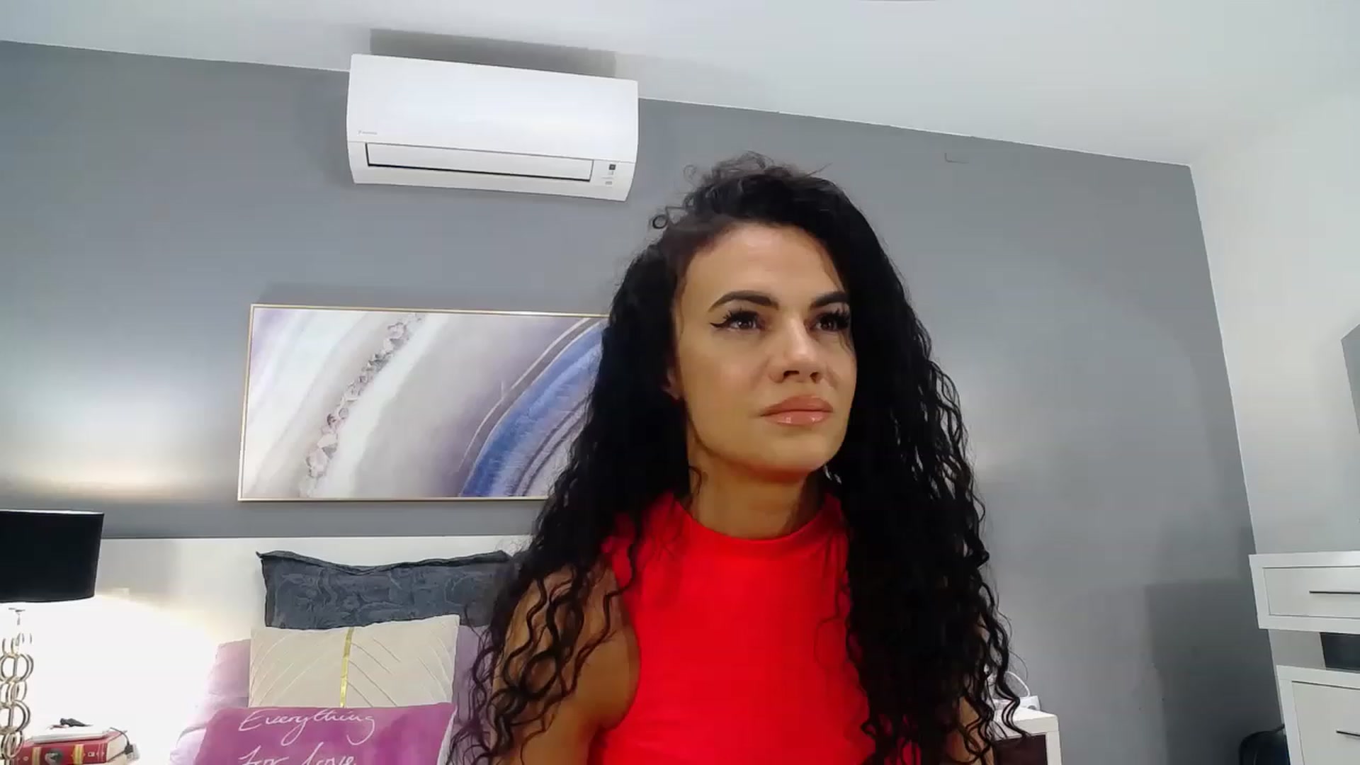 Gallery image thumbnail from Sophiejoulia's myfreecams stream on, 05/03/2023, 19:37 image 20 of 20