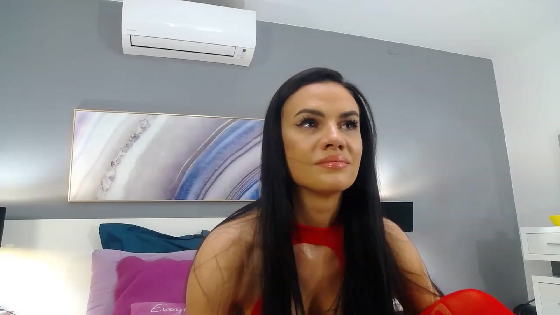 Gallery image thumbnail from Sophiejoulia's myfreecams stream on, 05/14/2023, 20:42 image 8 of 20
