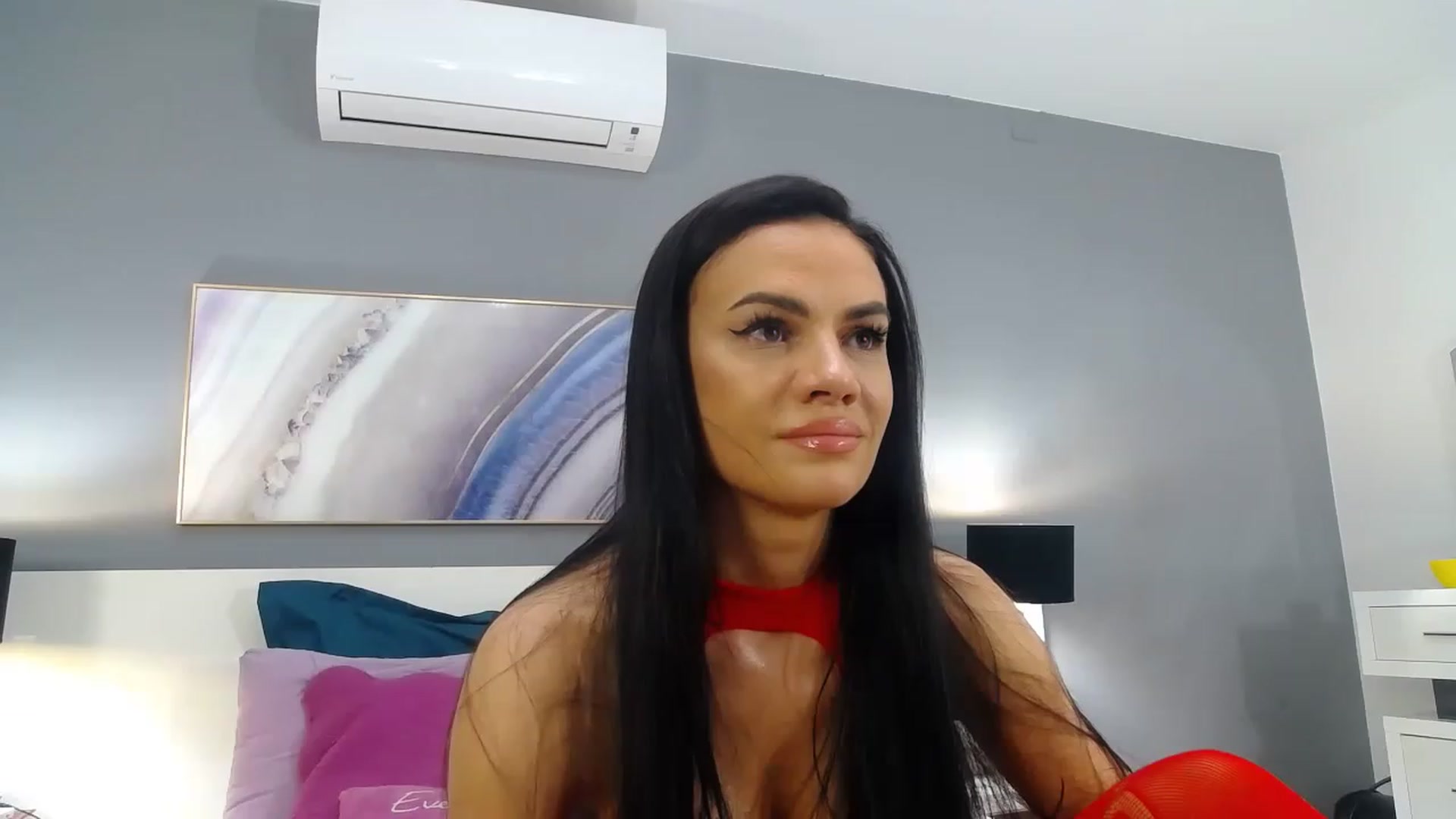 Gallery image thumbnail from Sophiejoulia's myfreecams stream on, 05/14/2023, 20:42 image 7 of 20