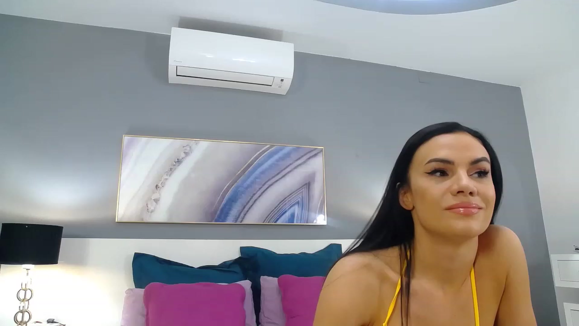 Gallery image thumbnail from Sophiejoulia's myfreecams stream on, 05/15/2023, 18:42 image 4 of 20