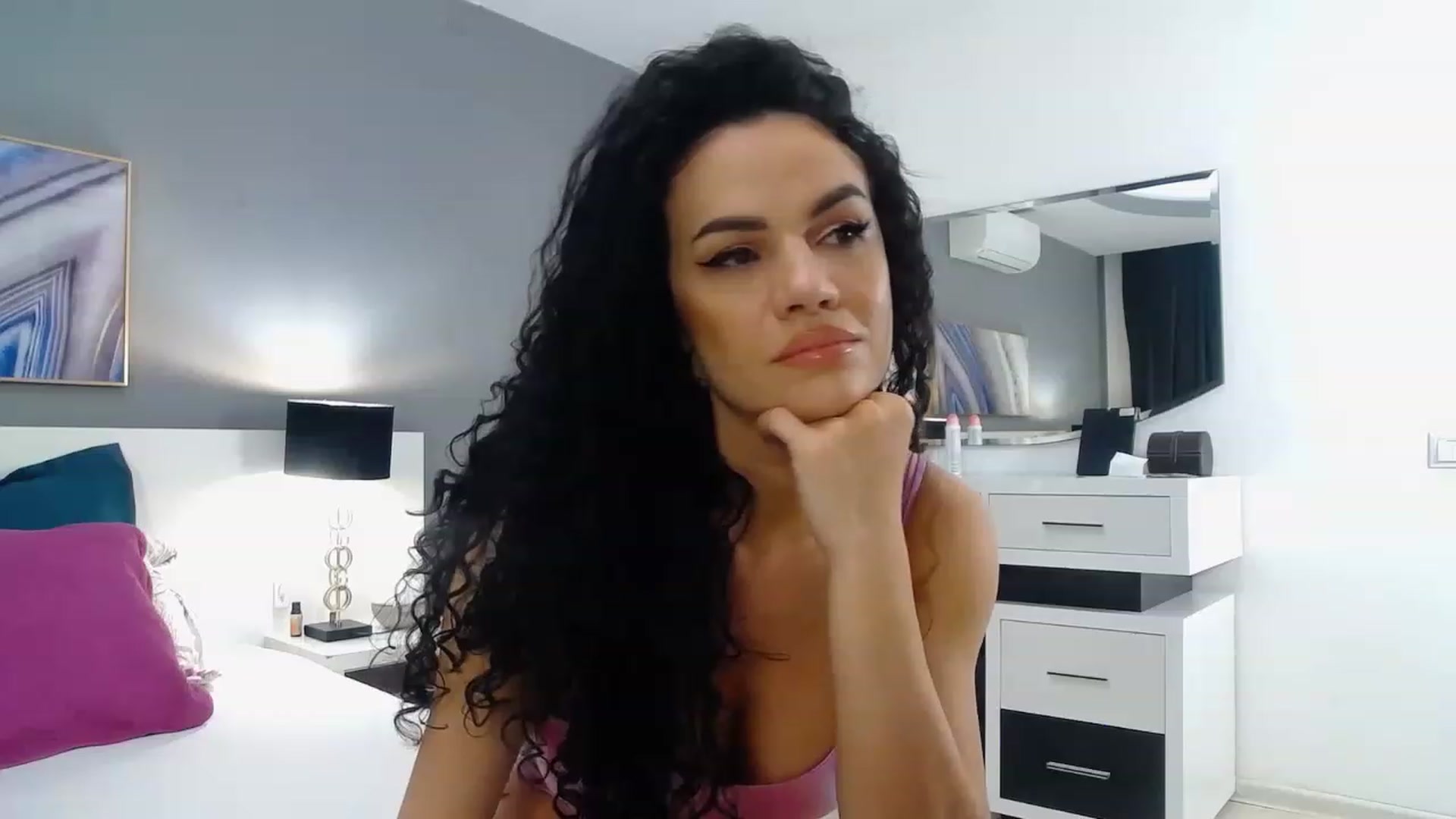 Gallery image thumbnail from Sophiejoulia's myfreecams stream on, 05/18/2023, 20:25 image 7 of 20