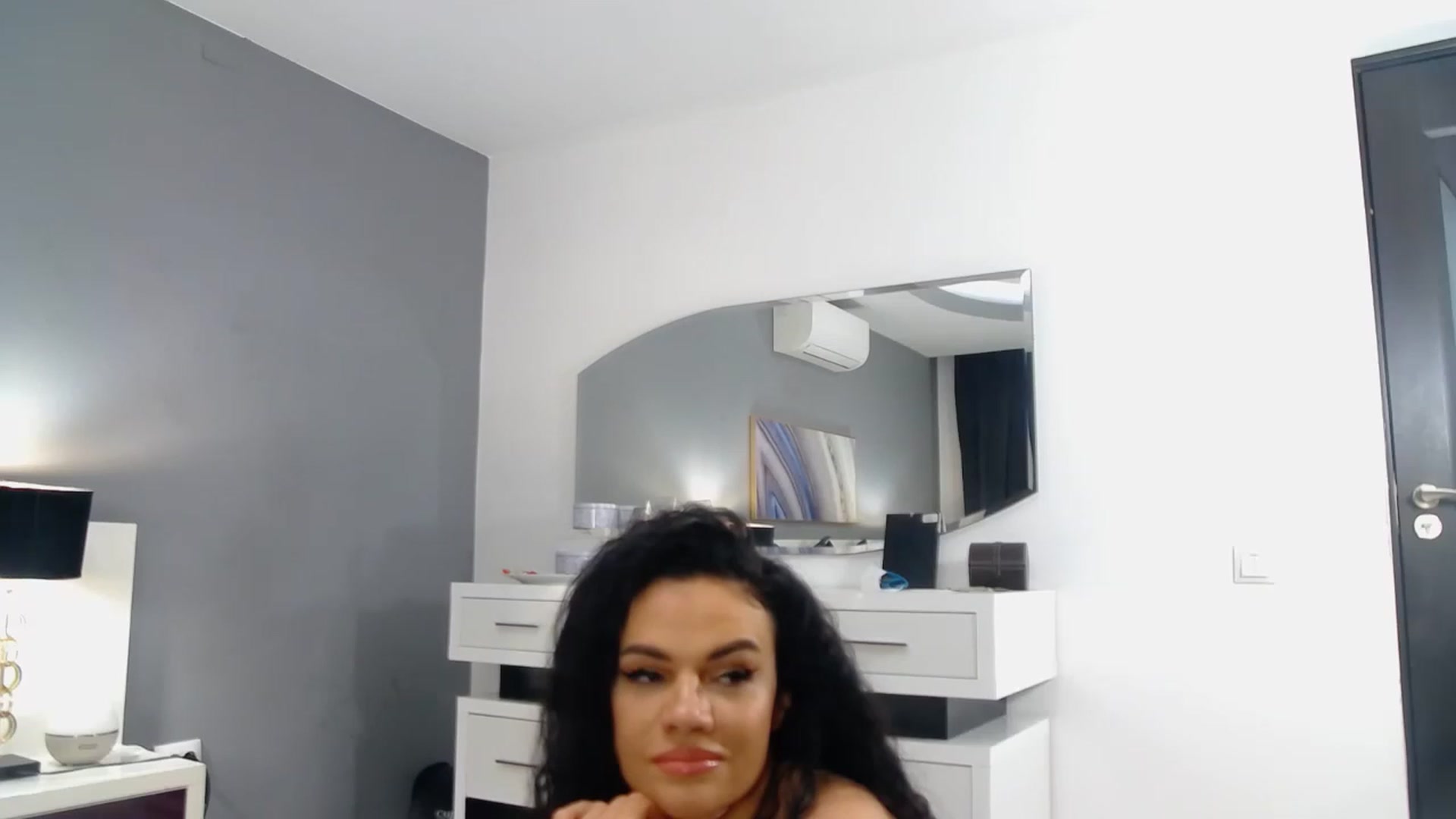 Gallery image thumbnail from Sophiejoulia's myfreecams stream on, 05/20/2023, 18:59 image 4 of 20