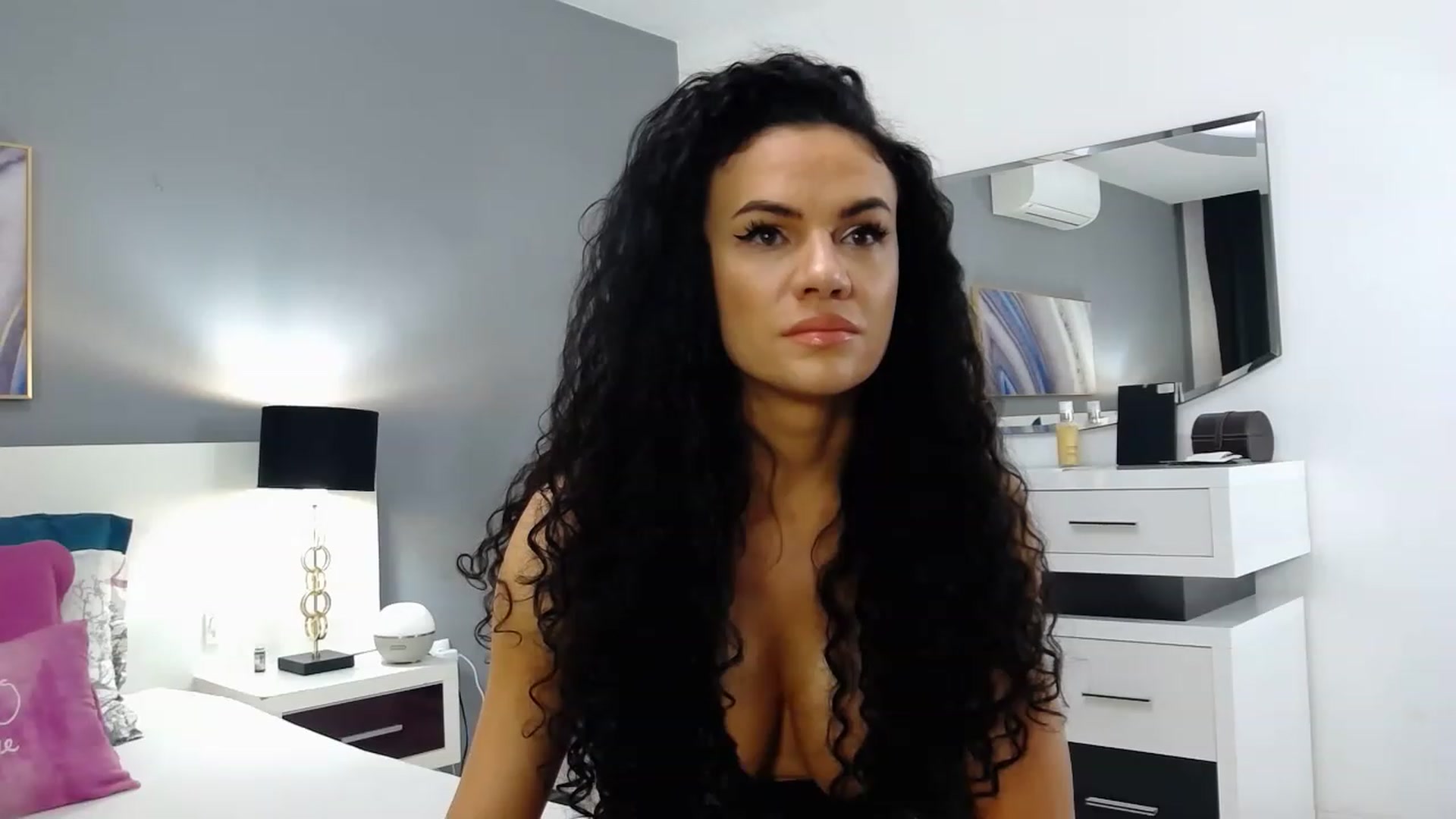 Gallery image thumbnail from Sophiejoulia's myfreecams stream on, 05/27/2023, 19:26 image 5 of 20