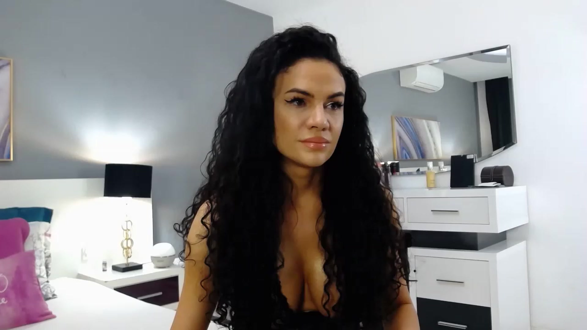 Gallery image thumbnail from Sophiejoulia's myfreecams stream on, 05/27/2023, 19:26 image 7 of 20