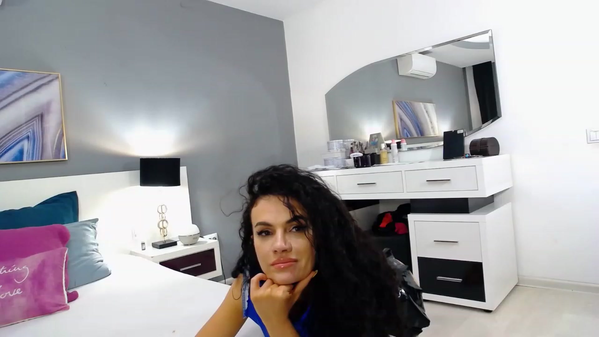 Gallery image thumbnail from Sophiejoulia's myfreecams stream on, 06/18/2023, 24:49 image 19 of 20