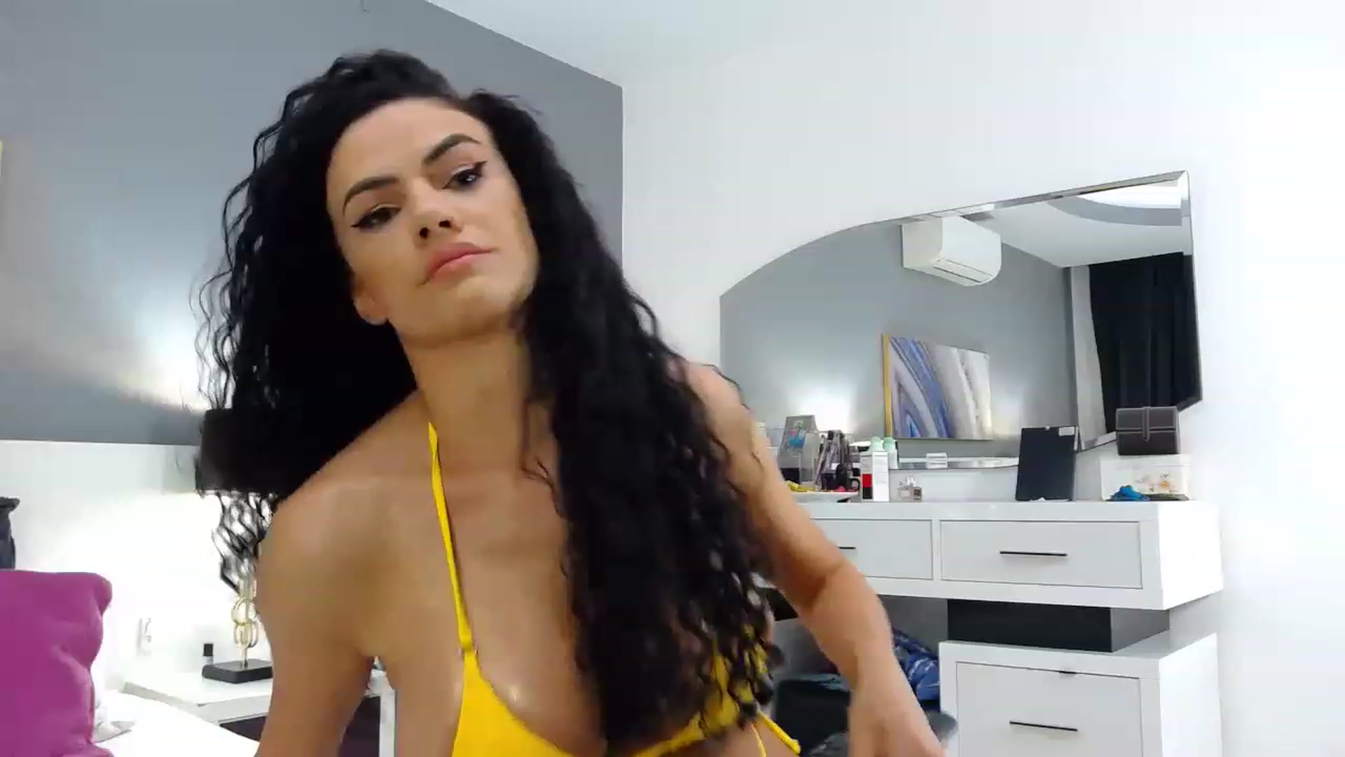 Gallery image thumbnail from Sophiejoulia's myfreecams stream on, 07/28/2023, 18:43 image 11 of 20