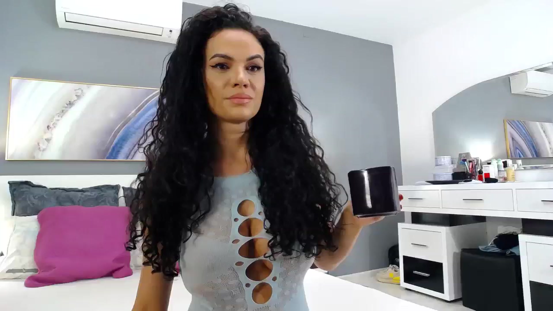 Gallery image thumbnail from Sophiejoulia's myfreecams stream on, 07/29/2023, 17:44 image 4 of 20