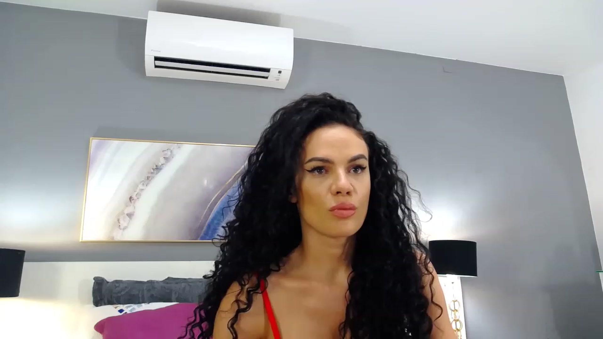 Gallery image thumbnail from Sophiejoulia's myfreecams stream on, 08/27/2023, 18:37 image 18 of 20