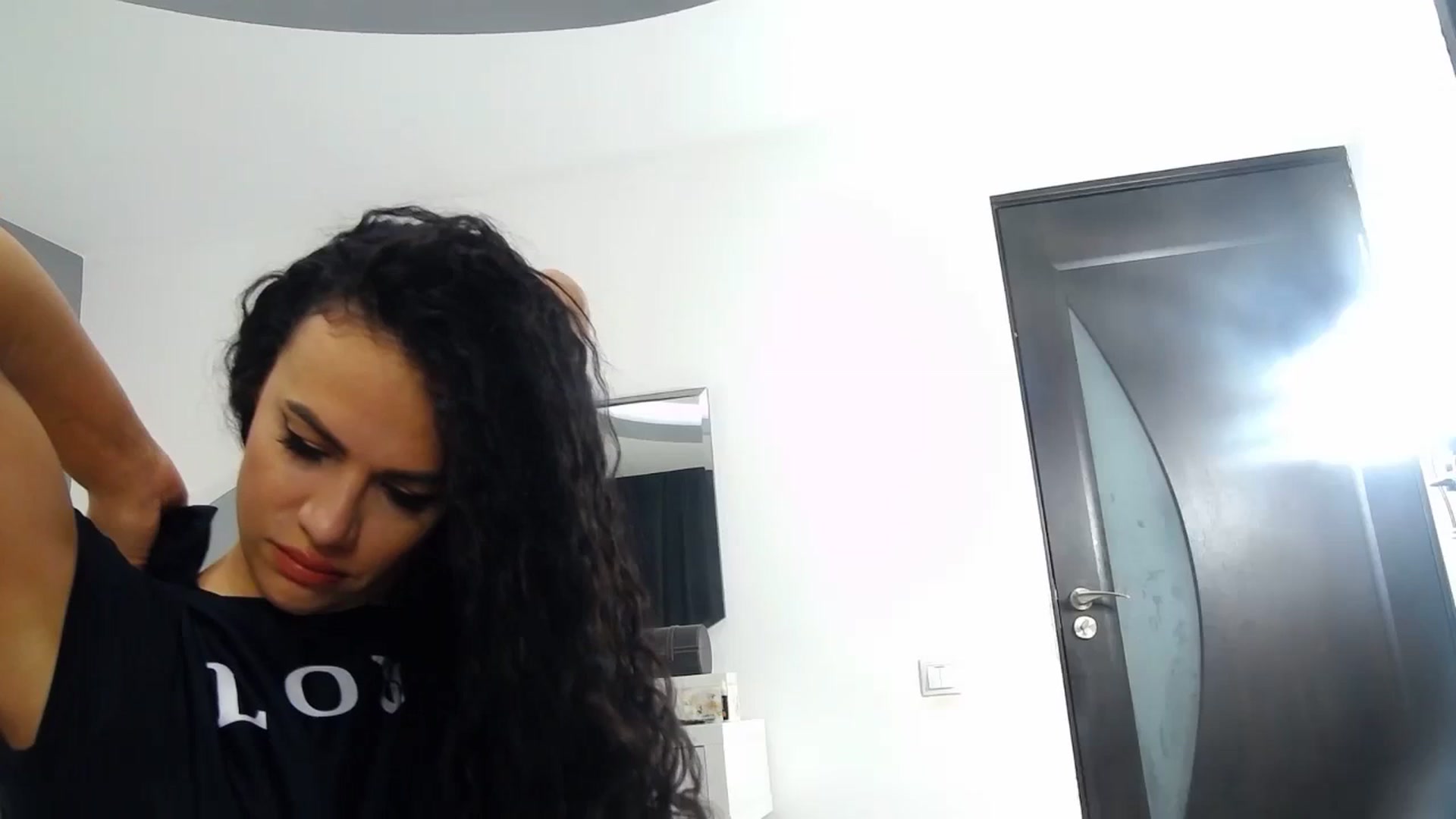 Gallery image thumbnail from Sophiejoulia's myfreecams stream on, 11/19/2023, 17:51 image 8 of 20