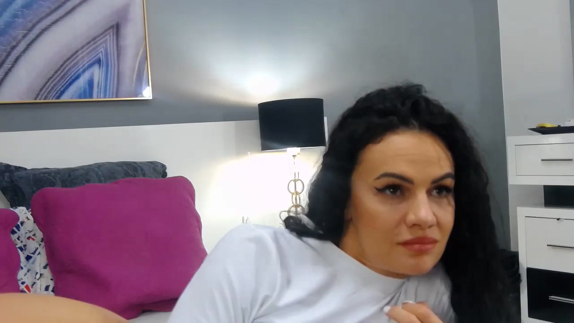 Gallery image thumbnail from Sophiejoulia's myfreecams stream on, 11/23/2023, 18:25 image 7 of 20