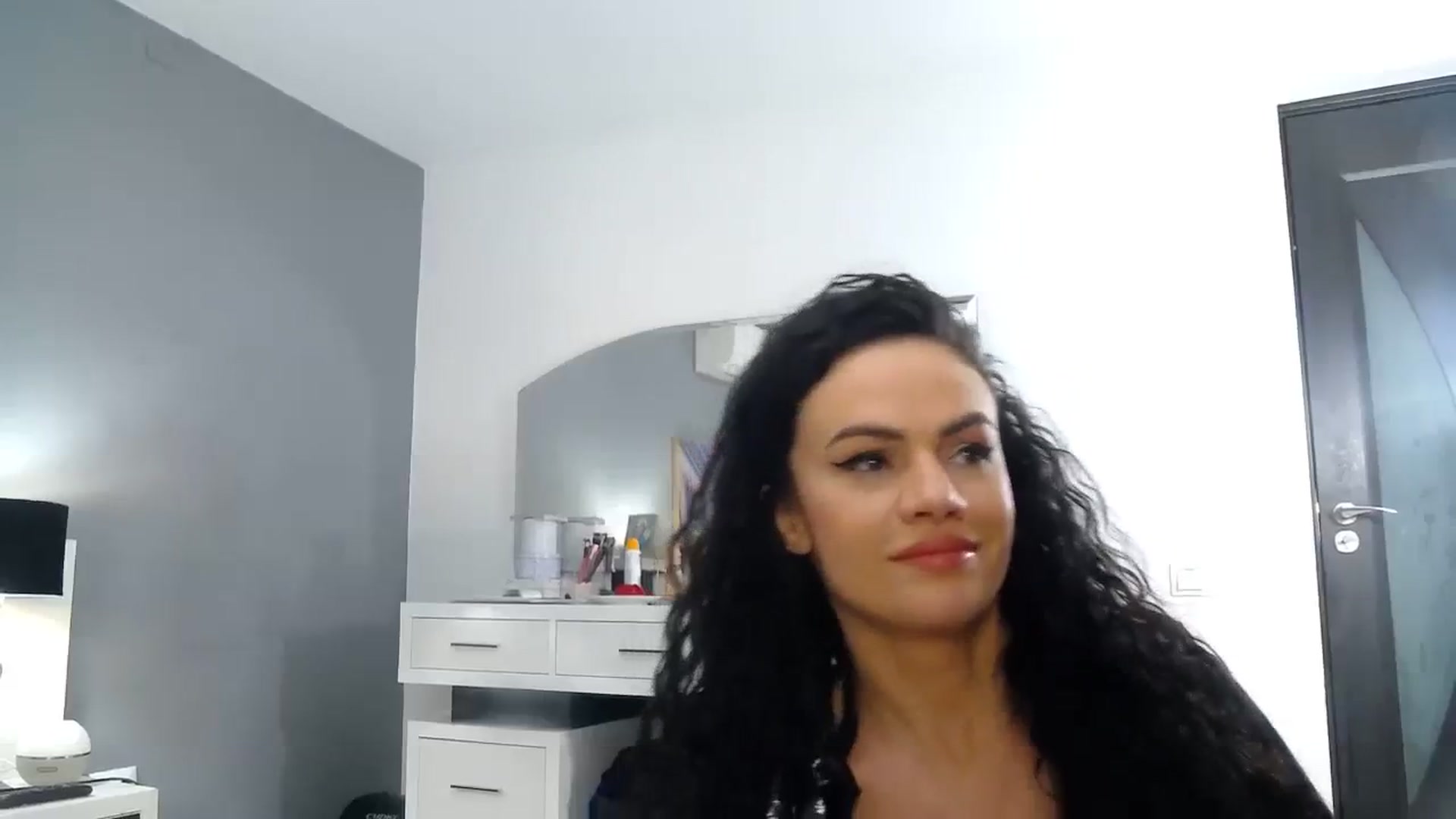 Gallery image thumbnail from Sophiejoulia's myfreecams stream on, 11/27/2023, 19:08 image 14 of 20