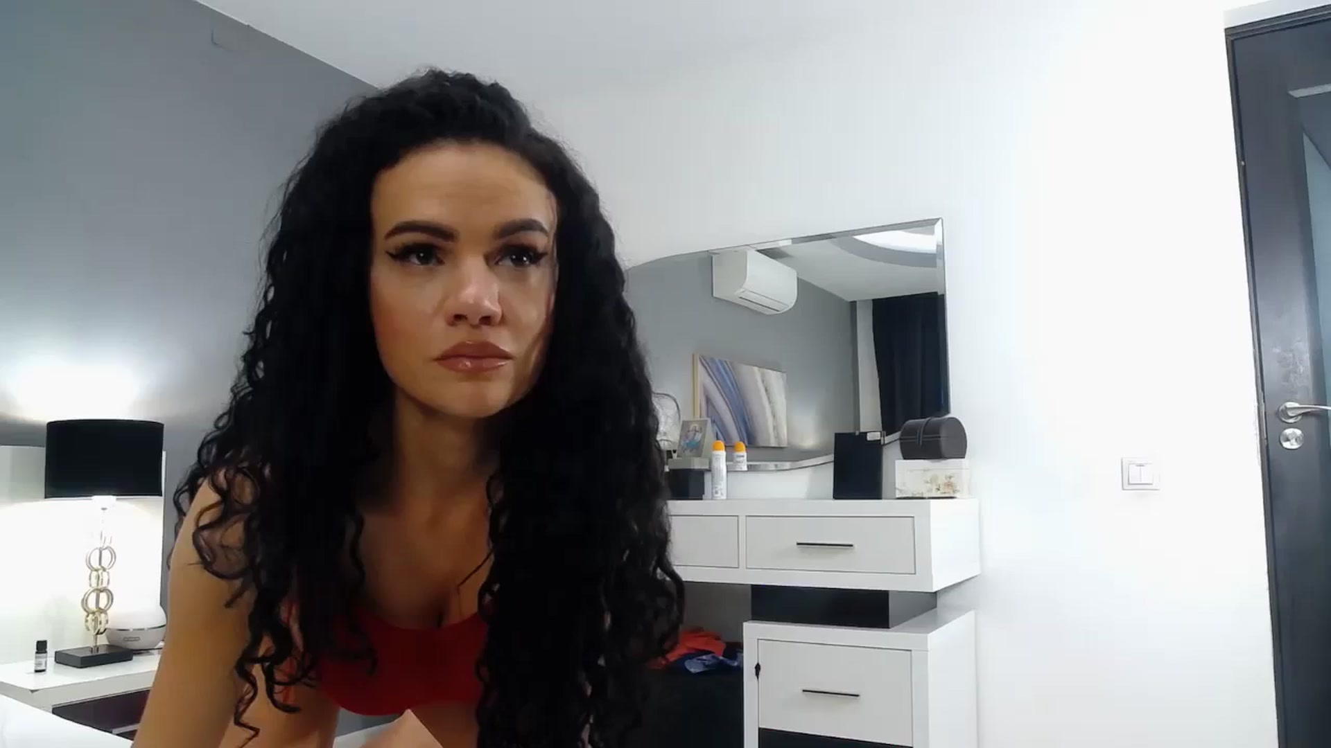 Gallery image thumbnail from Sophiejoulia's myfreecams stream on, 12/02/2023, 18:25 image 16 of 20