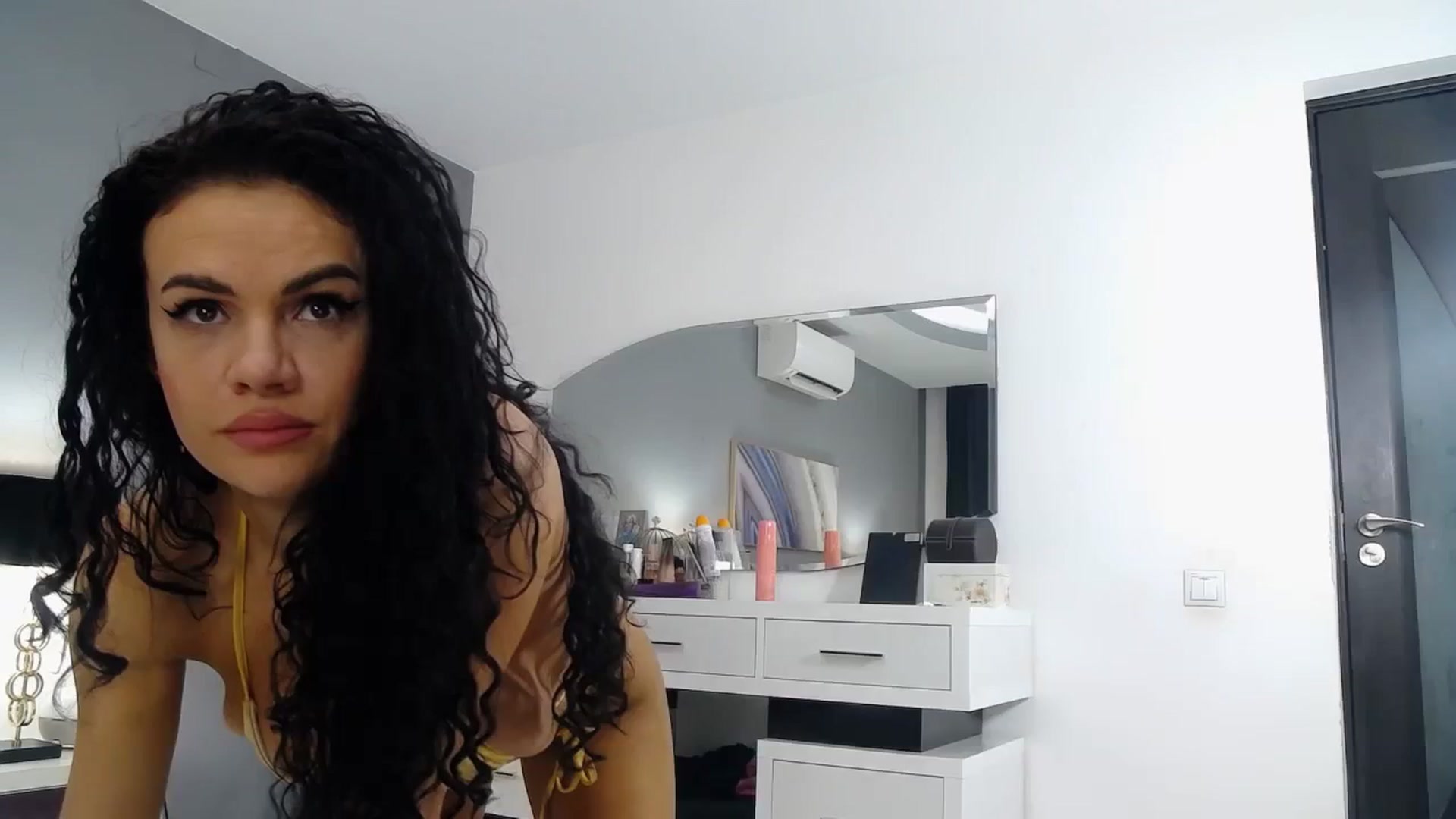 Gallery image thumbnail from Sophiejoulia's myfreecams stream on, 02/12/2024, 18:25 image 1 of 20