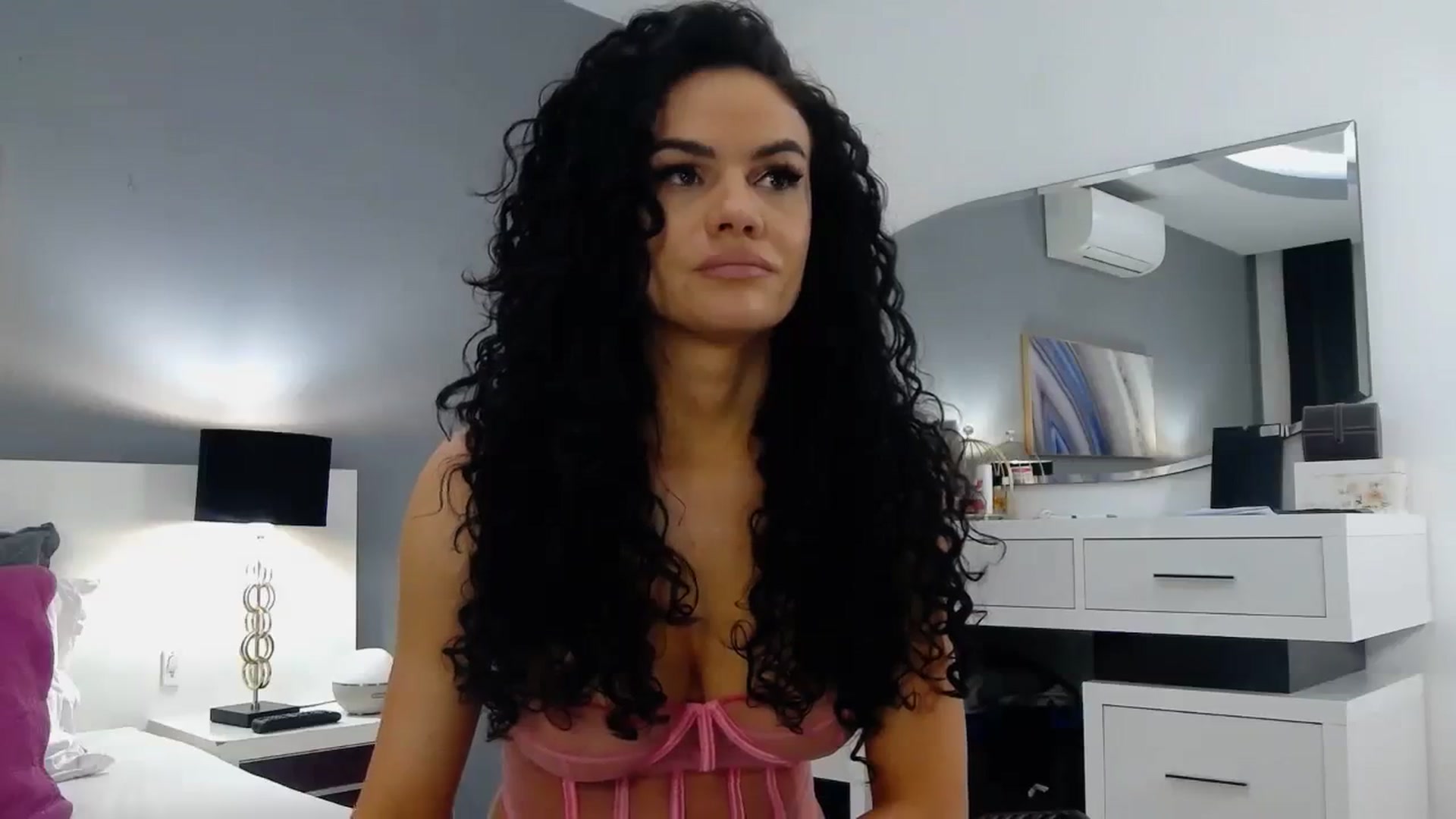 Gallery image thumbnail from Sophiejoulia's myfreecams stream on, 02/17/2024, 20:23 image 19 of 20