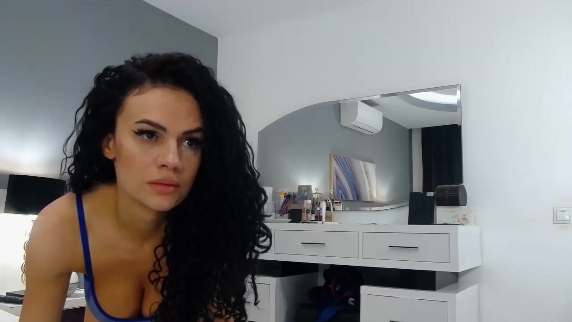 Gallery image thumbnail from Sophiejoulia's myfreecams stream on, 02/18/2024, 18:25 image 14 of 20