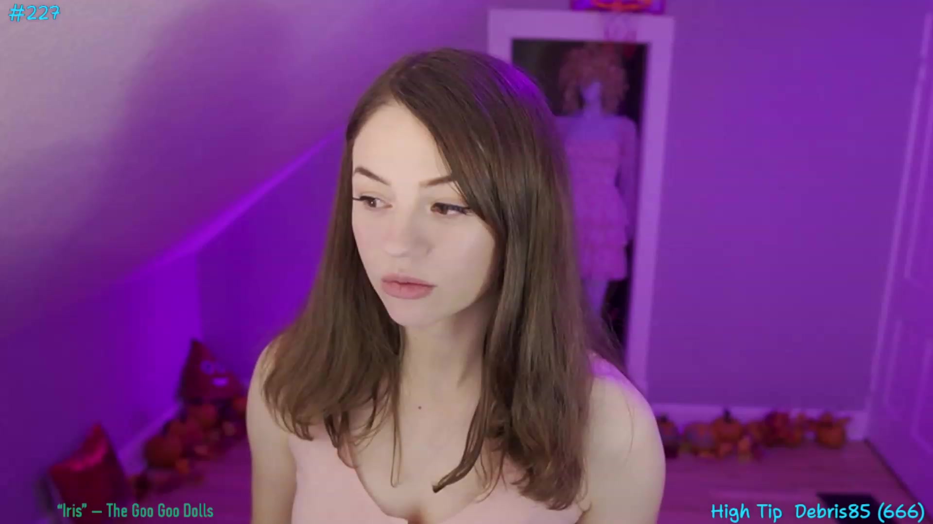 Gallery image thumbnail from SophiesBobs's myfreecams stream on, 11/06/2023, 07:52 image 2 of 20