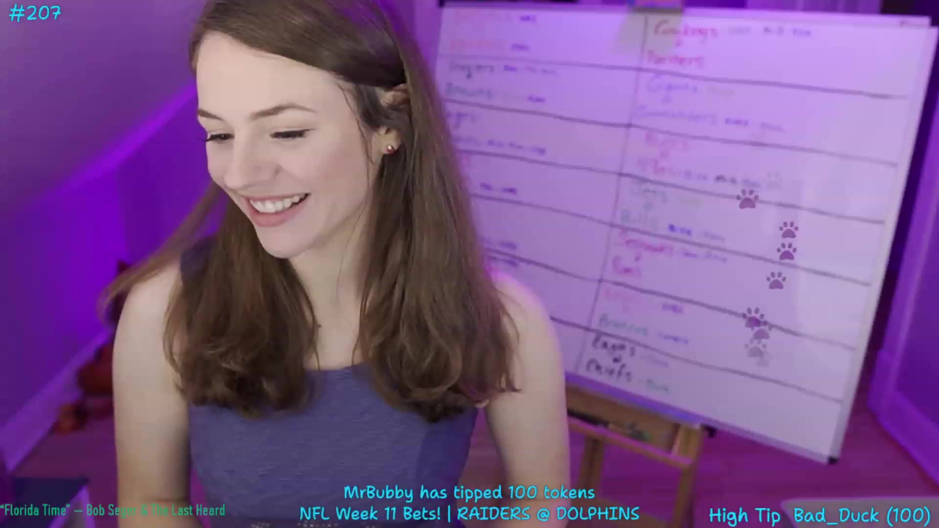 Gallery image thumbnail from SophiesBobs's myfreecams stream on, 11/16/2023, 05:36 image 11 of 20