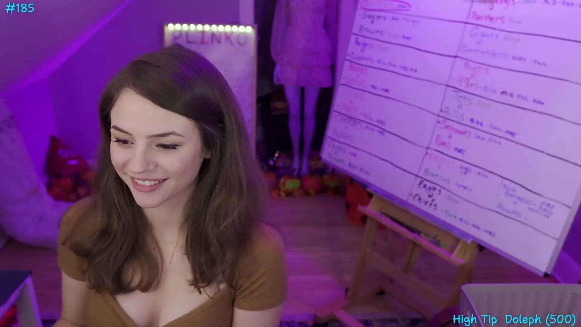 Gallery image thumbnail from SophiesBobs's myfreecams stream on, 11/17/2023, 07:20 image 14 of 20